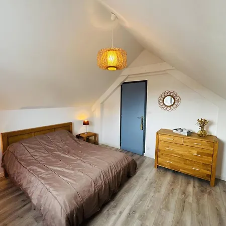 Confortable Maison Renovee, Jardin Clos, 1km Вилла