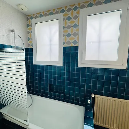 Confortable Maison Renovee, Jardin Clos, 1km Вилла *